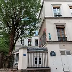 Montmartre Apartments Renoir